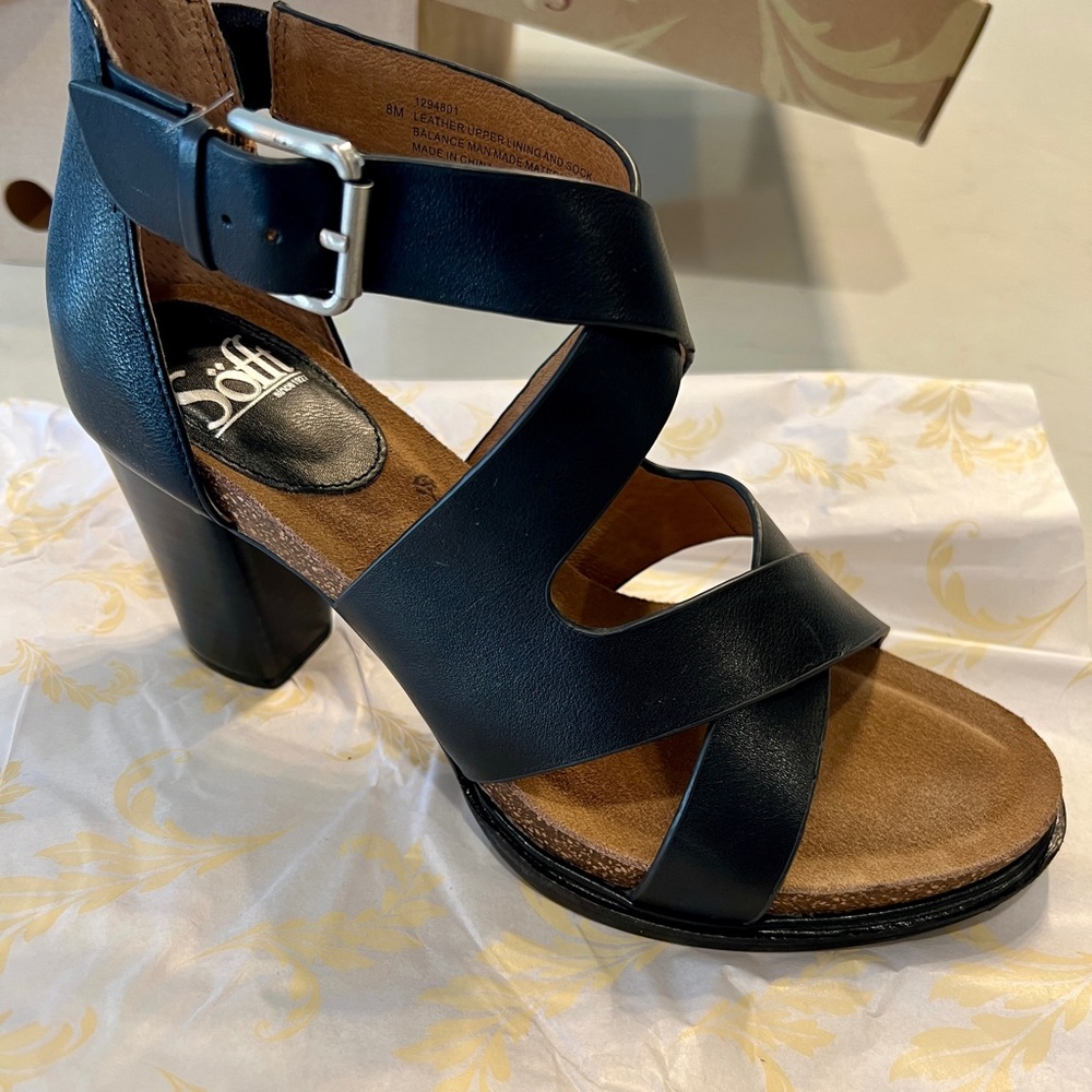 Sofft Canita heeled sandals - black - size 8.  Brand new - never worn.